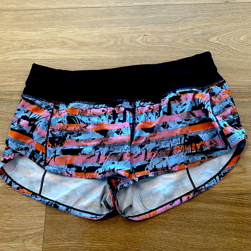 Women’s Lululemon running short size 4